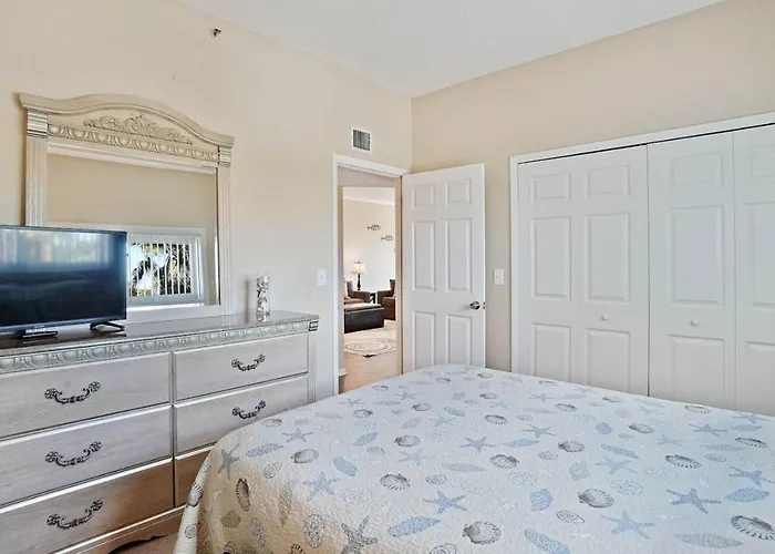 Stunning Gulf Front 3br In Redington Shores Pool Balcony Pet Friendly *