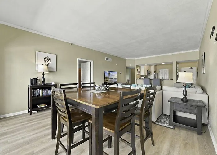Stunning Gulf Front 3br In Redington Shores Pool Balcony Pet Friendly