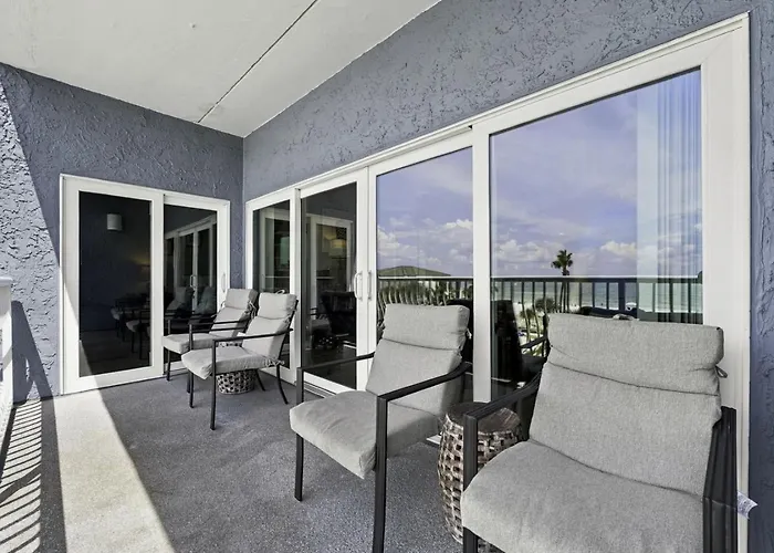 Stunning Gulf Front 3br In Redington Shores Pool Balcony Pet Friendly Clearwater Beach