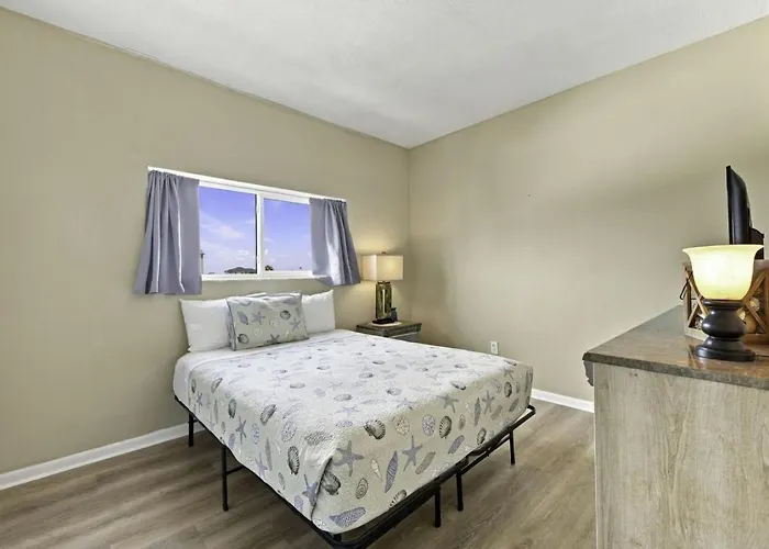 Stunning Gulf Front 3br In Redington Shores Pool Balcony Pet Friendly Ferienhaus