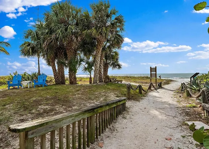 Stunning Gulf Front 3br In Redington Shores Pool Balcony Pet Friendly Ferienhaus *